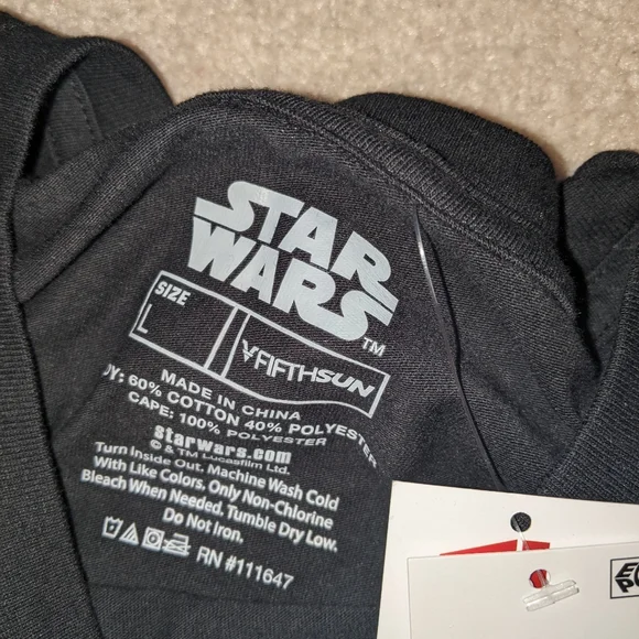 Nwts Star Wars Men's Black Darth Vader Costume T-Shirt With Cape - Picture 3 of 16